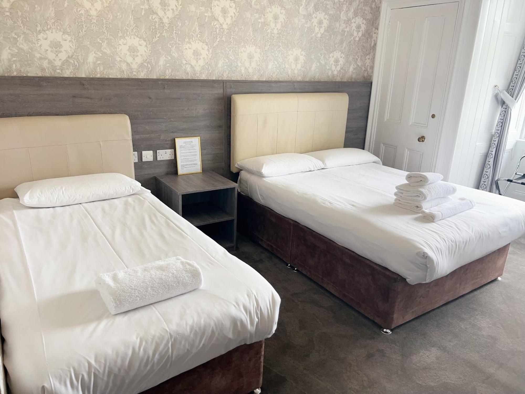 Alexander Guest House เอดินบะระ ภายนอก รูปภาพ
